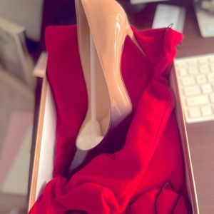 Christian Louboutin Kate Nude/Black heels. Never used/worn. Perfect condition.